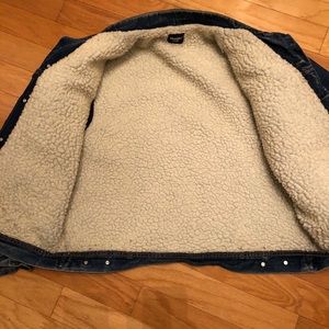 Wrangler Jackets & Coats - Vintage wrangler sport sherpa denim jean jacket L Wrangler Jackets & Coats - Vintage wrangler sport sherpa denim jean jacket L